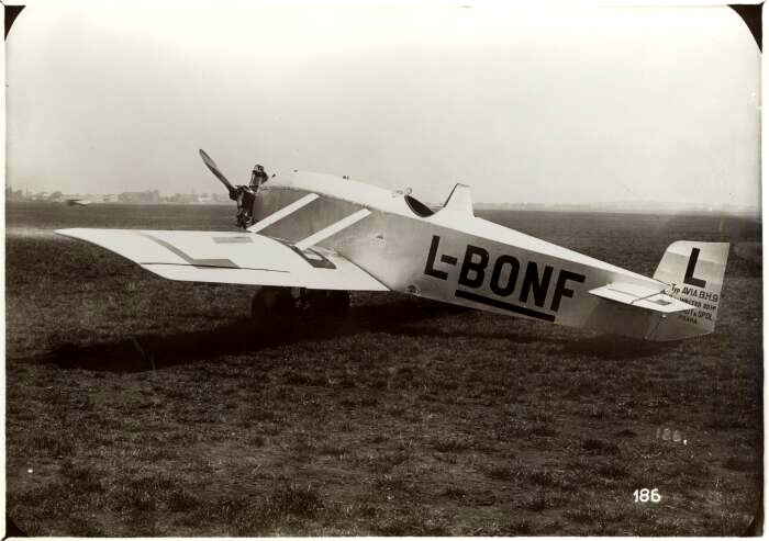Soubor:Avia BH 9.jpg