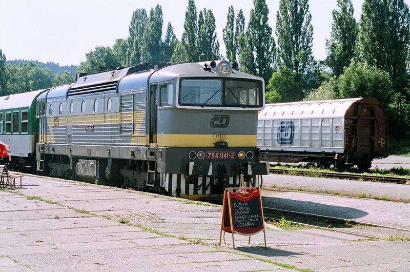 Soubor:Loco cz 754.jpg