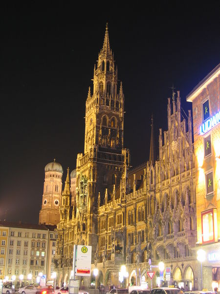 Soubor:Munich rathaus.JPG