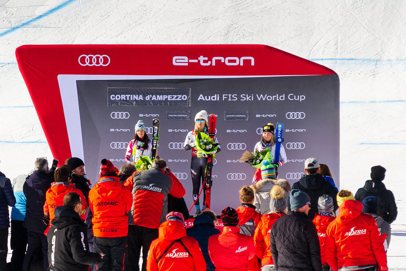 Soubor:Podium-Tina Weirather-Mikaela Shiffrin-Tamara Tippler-Flickr.jpg