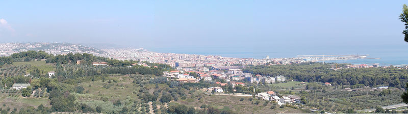 Soubor:Pescara panorama mittel.JPG