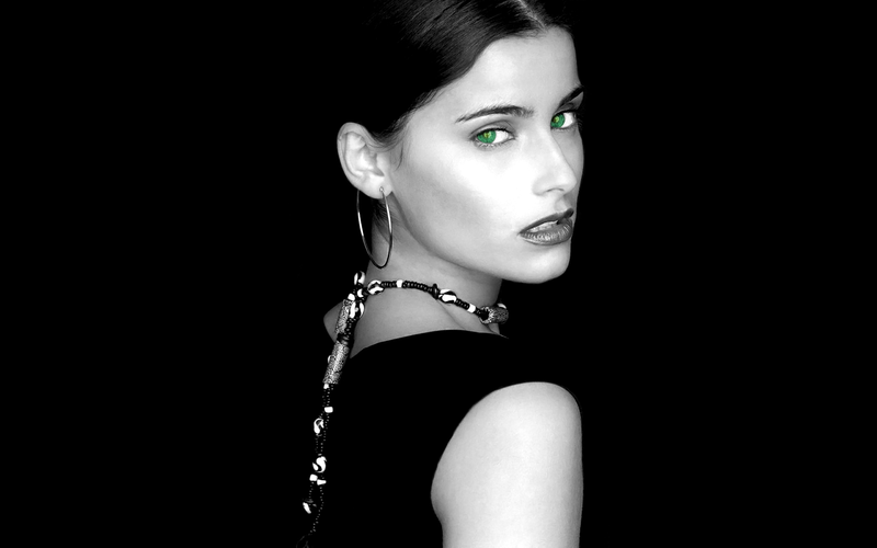 Soubor:Nelly Furtado 3 Flickr.png