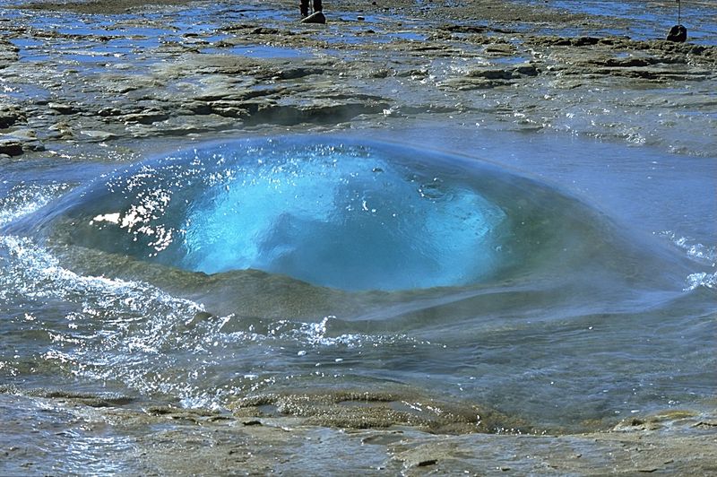 Soubor:StrokkurBubble3.jpg