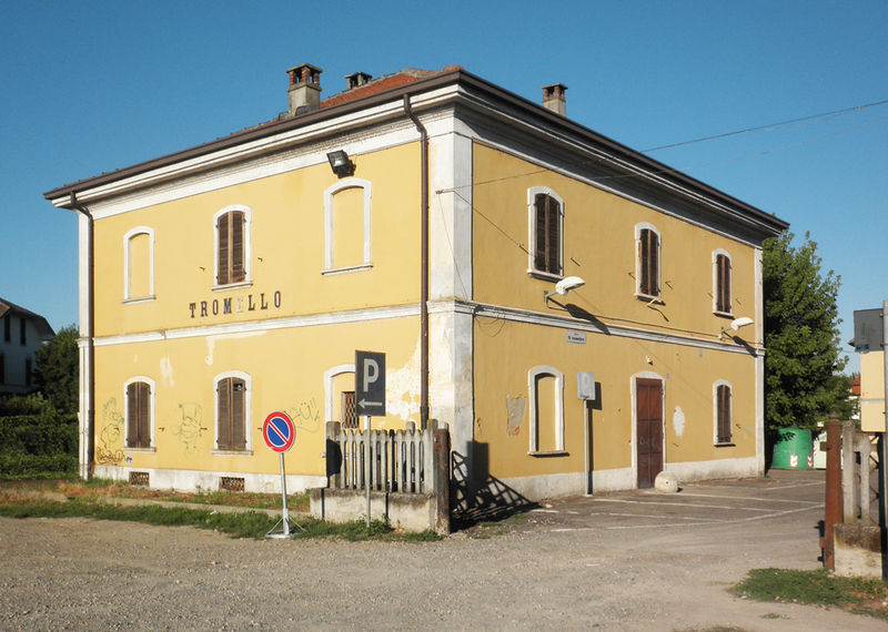 Soubor:Tromello stazione ferr esterno.JPG