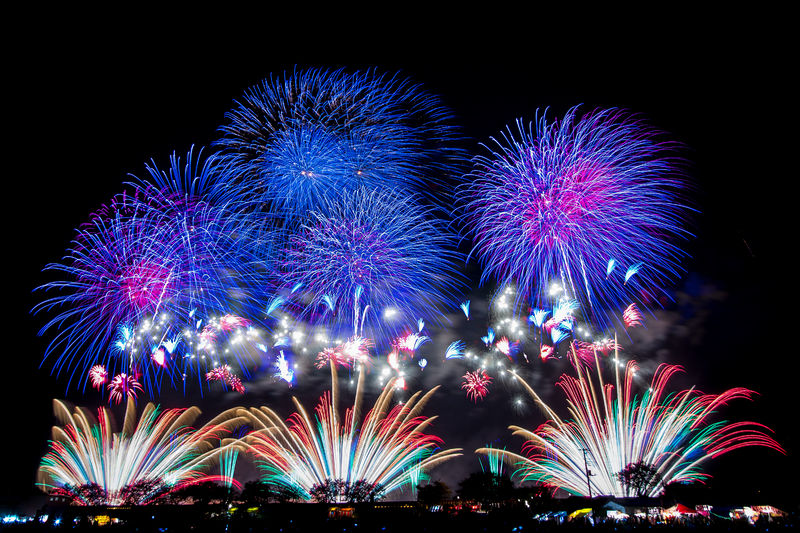 Soubor:Tsuchiura Fireworks Display-3-Flickr.jpg