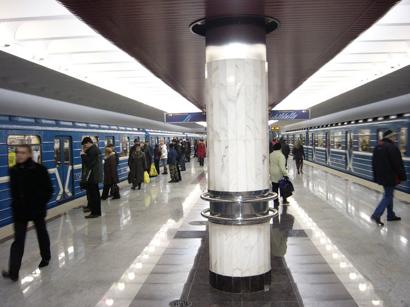 Soubor:Minsk-Metro-Borisovski Trakt-01.jpg