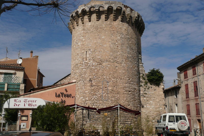 Soubor:La tour à Apt.JPG