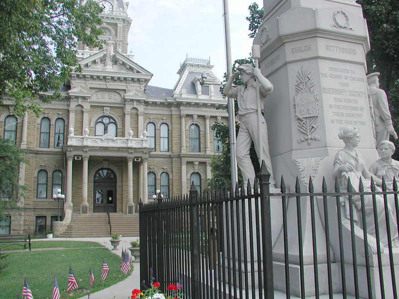 Soubor:GuernseyCtyCourthouse CambridgeOH.jpg