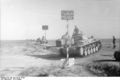 Bundesarchiv Bild 101I-782-0015-04A, Nordafrika, Panzer II in Fahrt.jpg