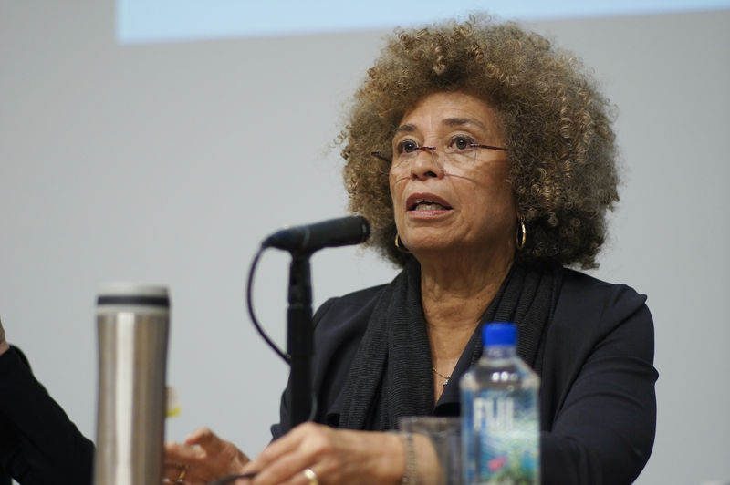 Soubor:Angela Davis (15692283047).jpg