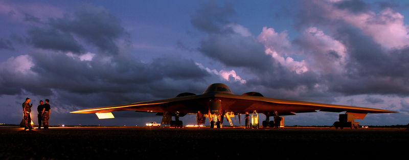 Soubor:B-2 Spirit 050413-F-1740G-001a.jpg