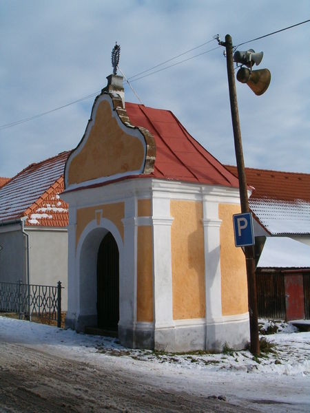 Soubor:Kaple sv.Jan Nepomucký Slavonice.JPG