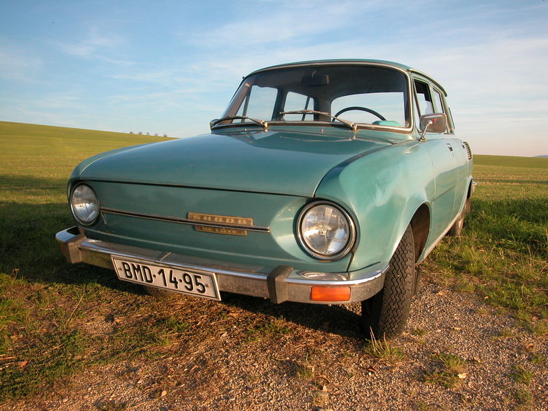 Soubor:Skoda 100L.jpg