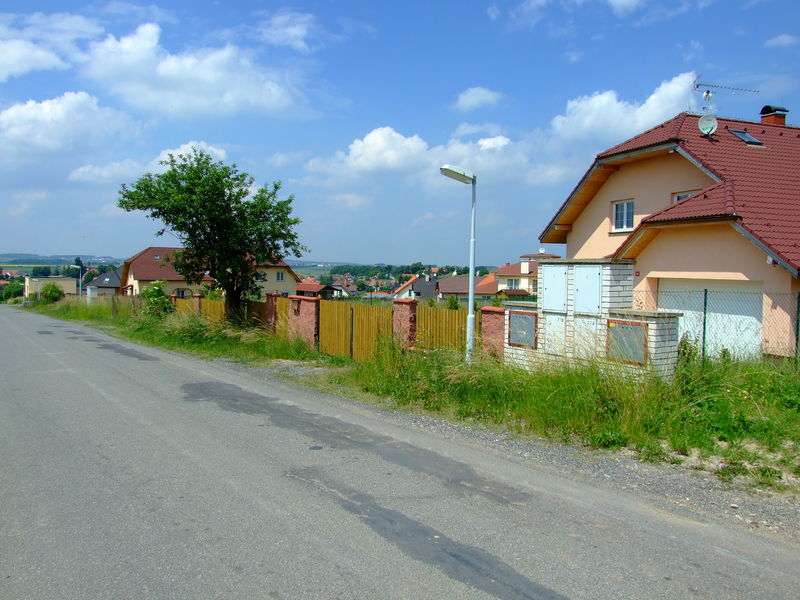 Soubor:Svárov, zástavba.jpg