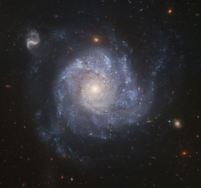 Soubor:NGC 1309-HST.jpg