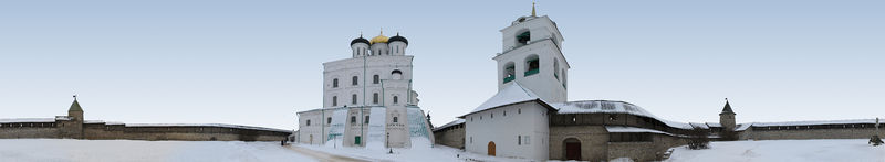 Soubor:Pskov kremlin pano.jpeg