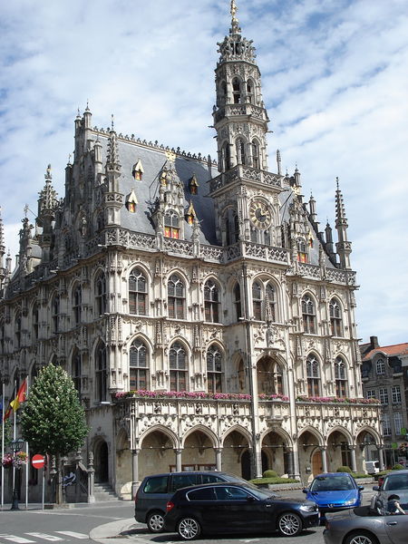 Soubor:Oudenaarde Stadhuis1.JPG