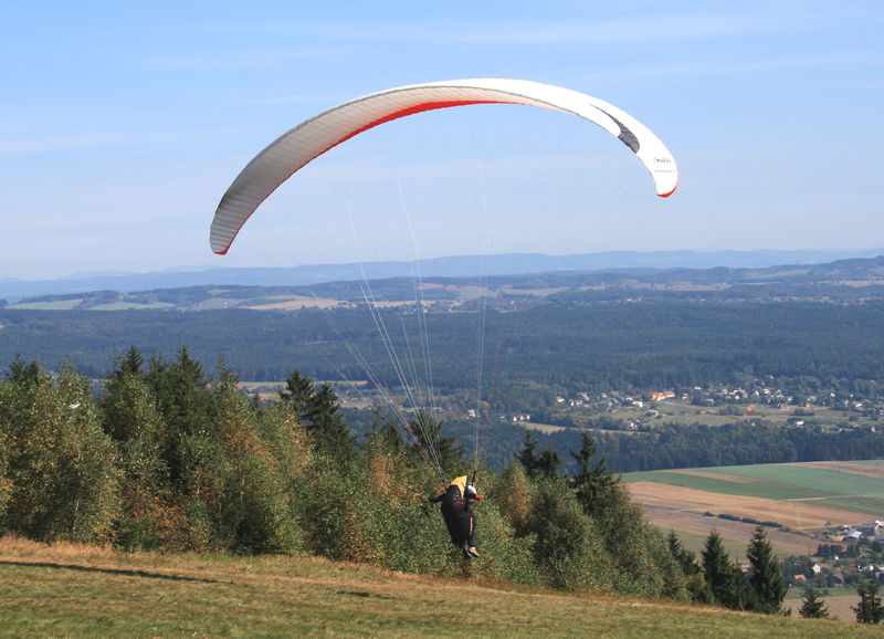 Soubor:Zvičina paraglider 5.jpg