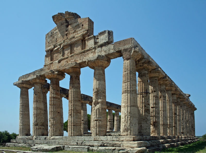 Soubor:Paestum Temple of Athene.JPG