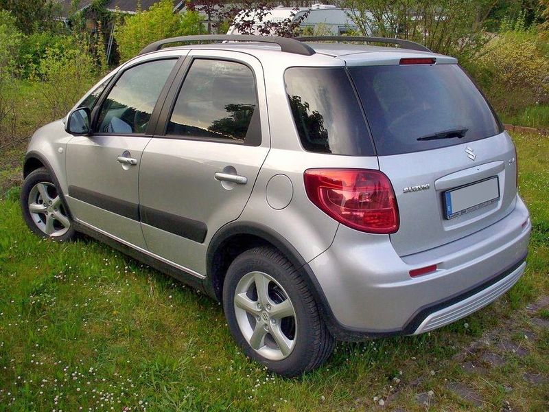 Soubor:Suzuki SX4 1.jpg