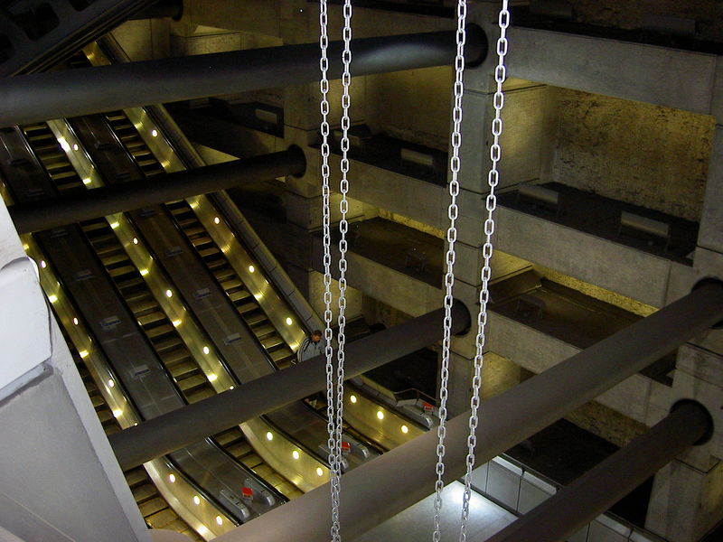 Soubor:Westminster escalators1.jpg