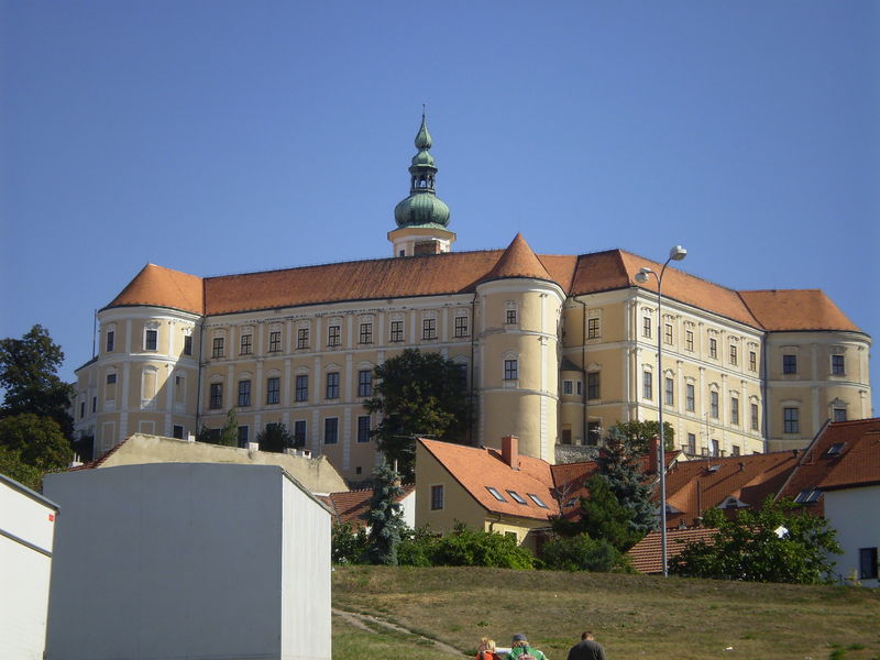 Soubor:Mikulov, zámek.JPG