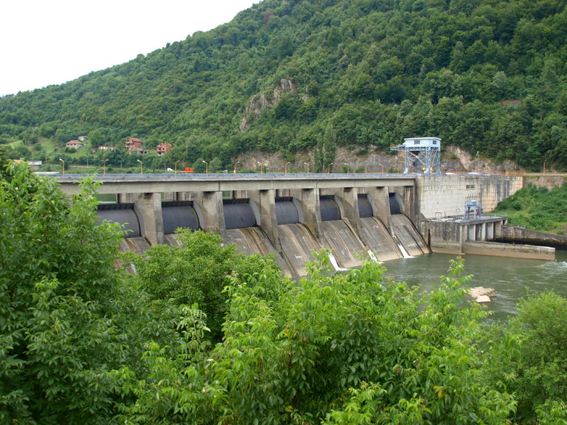 Soubor:Zvornik Drina Dam.JPG