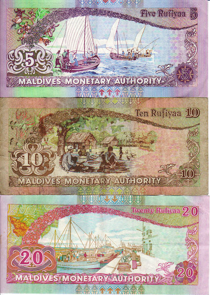 Soubor:Maldives-banknotes 0002.jpg