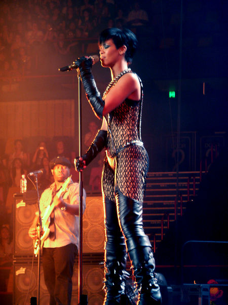 Soubor:Rihanna-brisbane.jpg