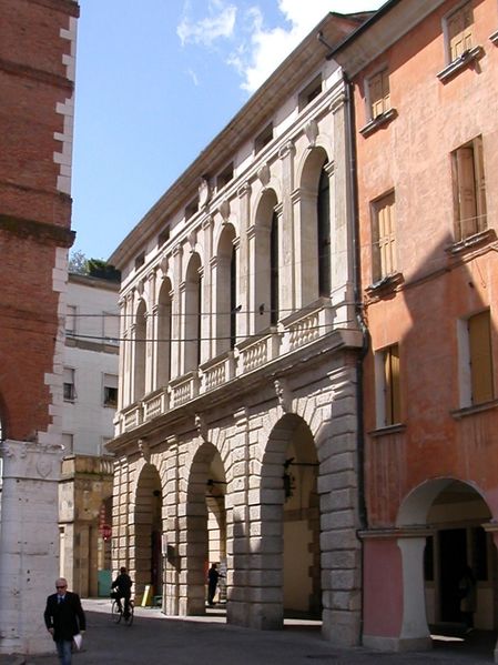 Soubor:Palazzo Roncale, Rovigo.jpg