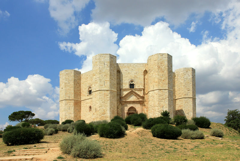 Soubor:Castel del monte 2013.jpg