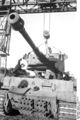 Bundesarchiv Bild 101I-022-2922-27, Russland, Reparatur Panzer VI "Tiger I".jpg