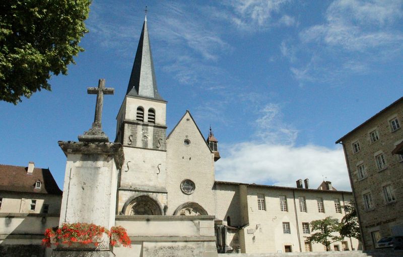 Soubor:Abbaye d'Ambronnay.jpg