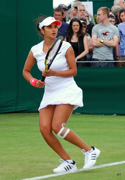 Soubor:Sania Mirza Wimbledon 2011-Flickr.jpg