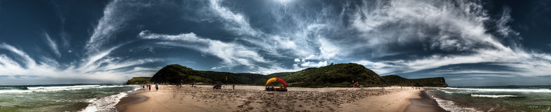 Soubor:Garie Beach Pano HDR.jpg