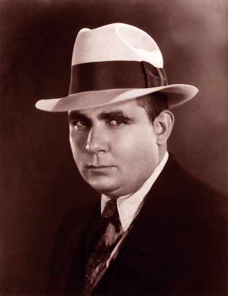 Soubor:Robert E Howard suit.jpg