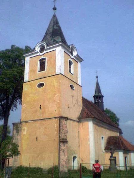 Soubor:Revnicov-church.jpg