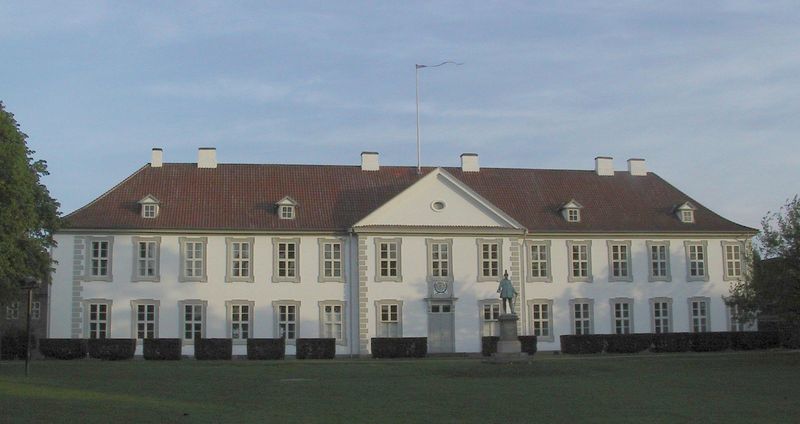 Soubor:Denmark-odense palace.jpg