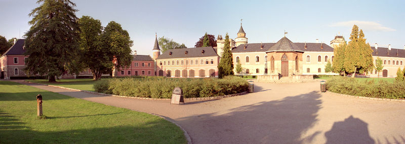 Soubor:Castle sychrov.jpg