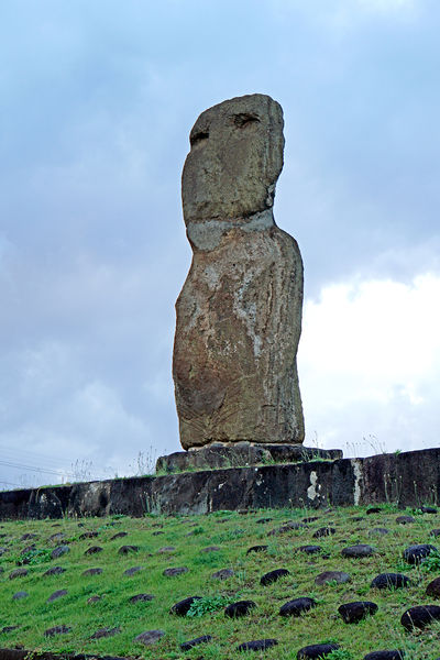 Soubor:Chile-02930-Ahu Riata-DJFlickr.jpg