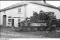 Bundesarchiv Bild 101I-301-1955-18A, Nordfrankreich, Panzer V (Panther) mit Infanterie.jpg