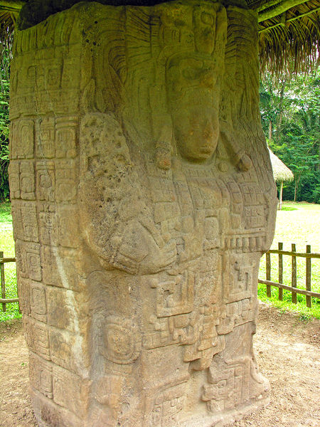 Soubor:Guatemala-0607 - Stela I-DJFlickr.jpg