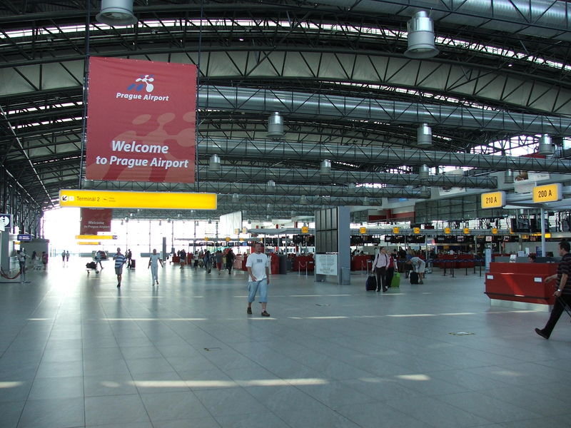 Soubor:PRG terminal2 7347.JPG