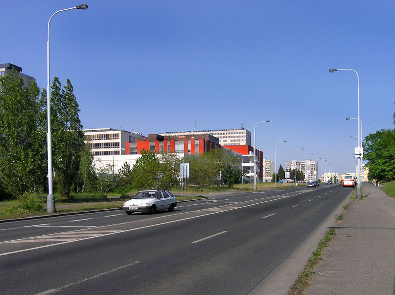 Soubor:Prague Kamyk-Lhotka Police Academy.jpg