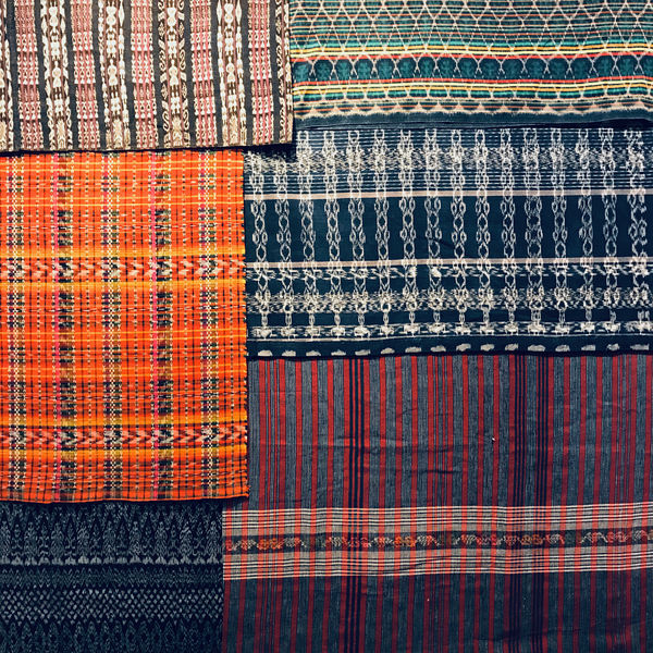 Soubor:Guatemalan ikat jaspe.jpg