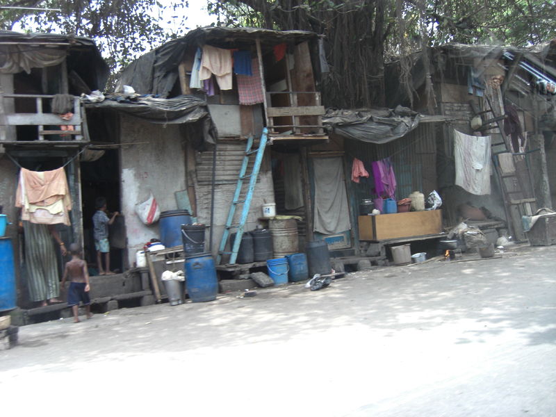 Soubor:Wadala slums - Mumbai.jpg