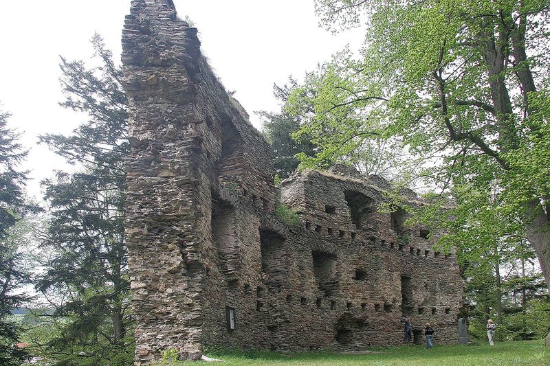 Soubor:Dalečín - hrad2.jpg