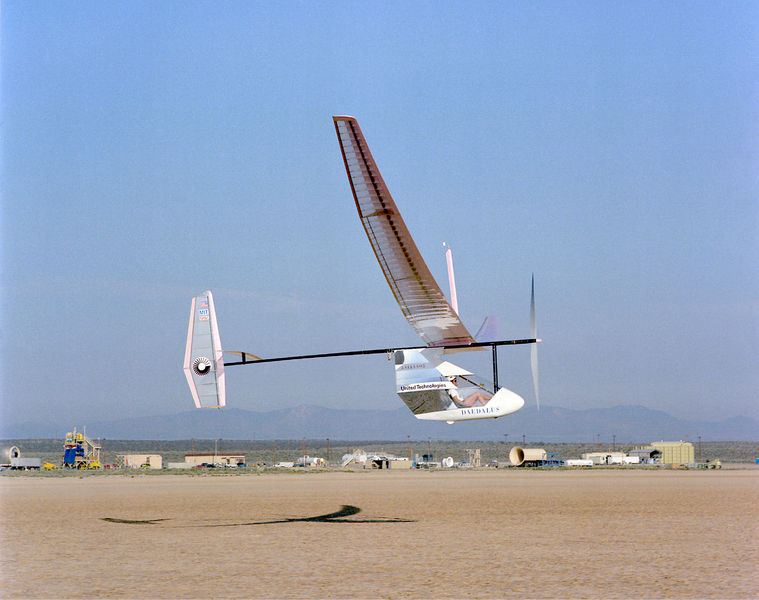 Soubor:Daedalus-human-powered-aircraft.jpg