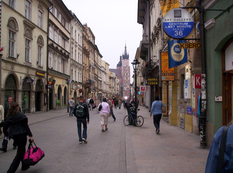 Soubor:Kraków ulica Floriańska.jpg