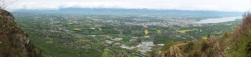 Soubor:Geneva from Saleve 02.jpg